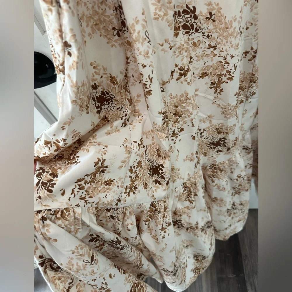 Abercrombie & Fitch chic floral
